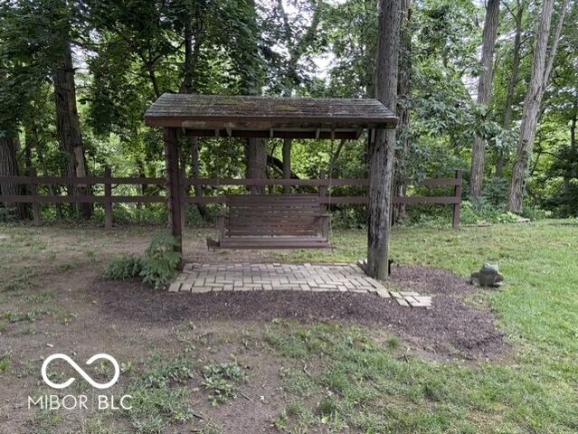 416 N McCullum, Knightstown, IN 46148
