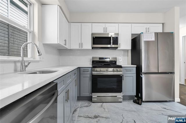 232 4th Street, Newark, NJ 07107