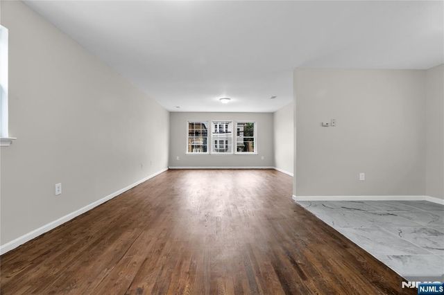 232 4th Street, Newark, NJ 07107