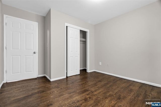 232 4th Street, Newark, NJ 07107