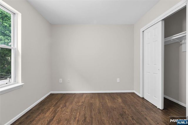 232 4th Street, Newark, NJ 07107