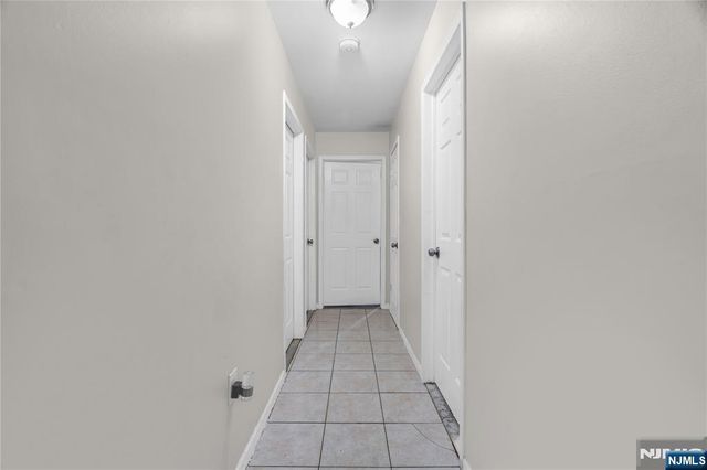 232 4th Street, Newark, NJ 07107