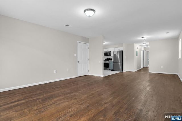 232 4th Street, Newark, NJ 07107
