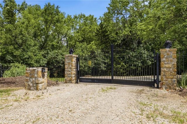 14421 Kelley Road, Kansas City, MO 64149