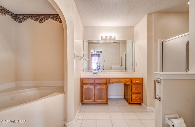 6742 Beaumont Circle, Southaven, MS 38671
