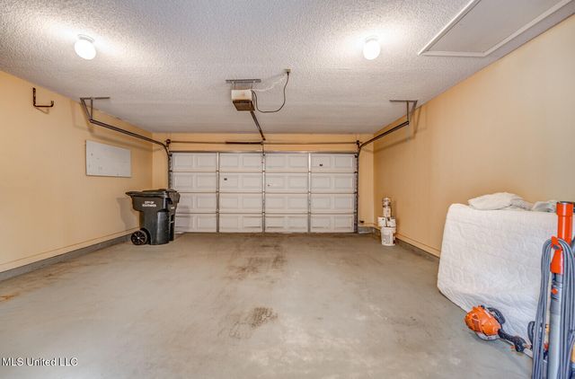 6742 Beaumont Circle, Southaven, MS 38671