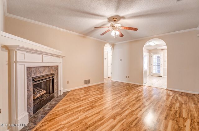 6742 Beaumont Circle, Southaven, MS 38671
