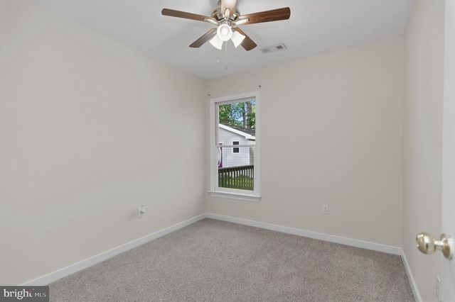 118 YORKTOWN DR, Ruther Glen, VA 22546