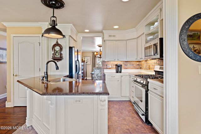 5 Jon Drive, Barnegat, NJ 08005