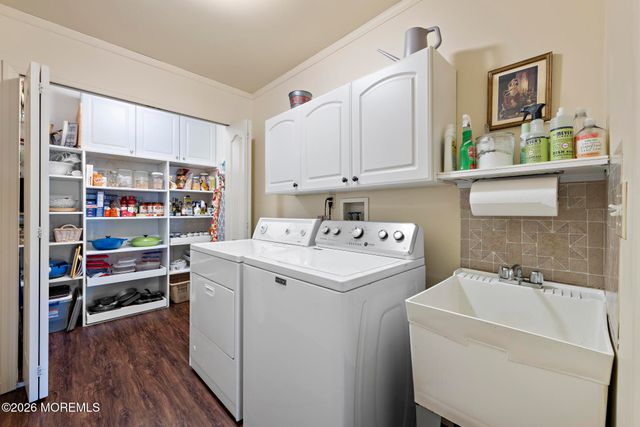 5 Jon Drive, Barnegat, NJ 08005