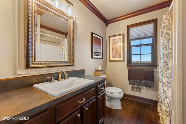 5 Jon Drive, Barnegat, NJ 08005