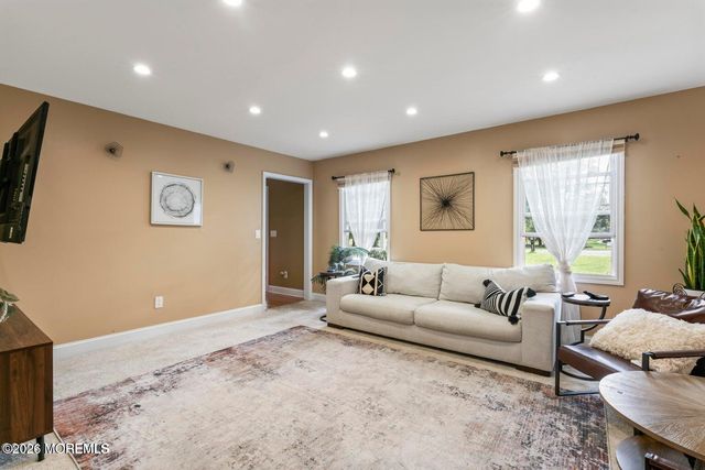 369 Frank Applegate Road, Jackson, NJ 08527