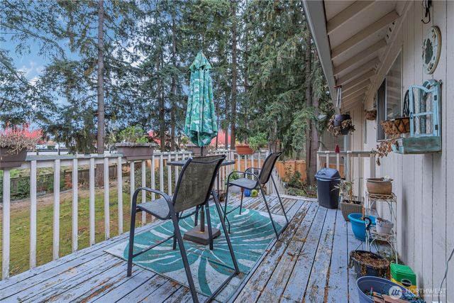 9520 175th Street Ct E, Puyallup, WA 98375