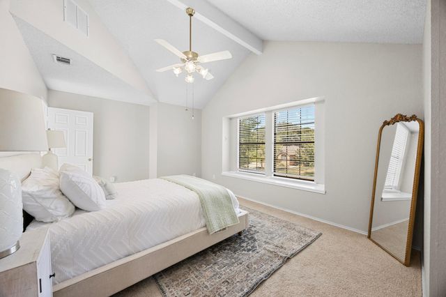 433 MAPLE RUN DR, Round Rock, TX 78664