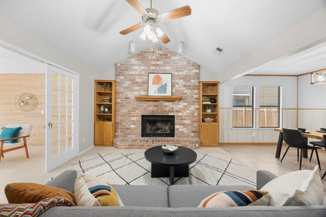 433 MAPLE RUN DR, Round Rock, TX 78664