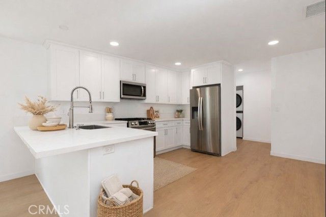 1845 W 66th, Los Angeles, CA 90047