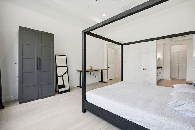 6805 Lost Falls Drive, Flower Mound, TX 76226