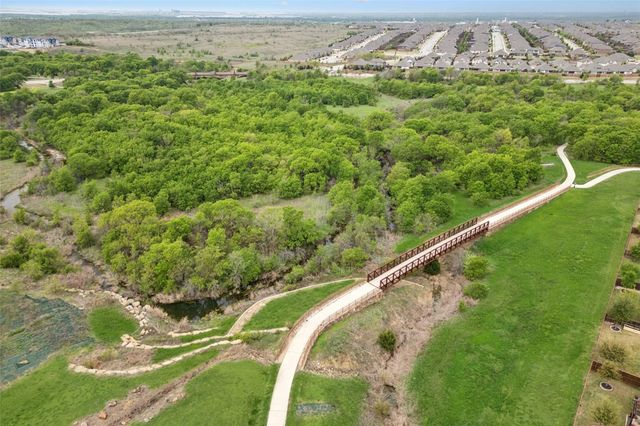 6805 Lost Falls Drive, Flower Mound, TX 76226