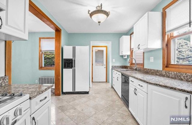 33 Cedar Street, Garfield, NJ 07026