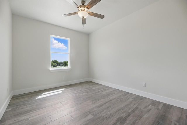 1487 County Road 405 RD, Lexington, TX 78947