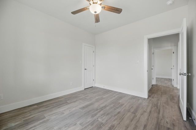 1487 County Road 405 RD, Lexington, TX 78947