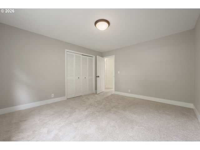 2145 FLORAL HILL Dr, Eugene, OR 97403