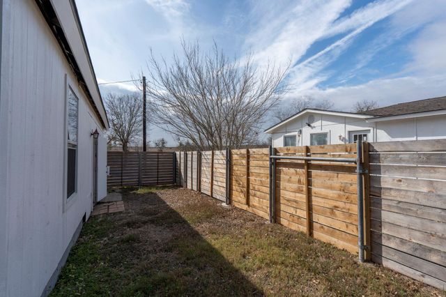 13415 Crane RD, Buda, TX 78610