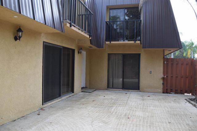 5945 SE Windsong Lane 907, Stuart, FL 34997