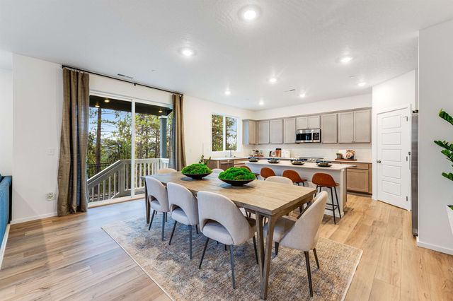 3112 S Man O'War Ct, Spokane Valley, WA 99037