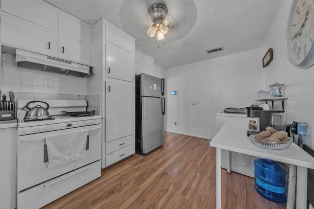 3017 Pueblo Trail, Lake Worth, TX 76135