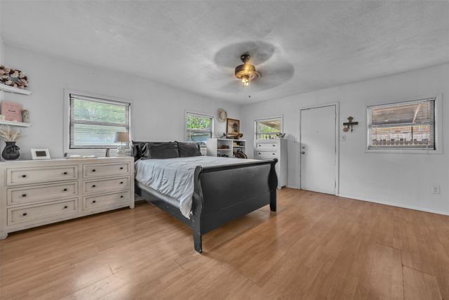 3017 Pueblo Trail, Lake Worth, TX 76135