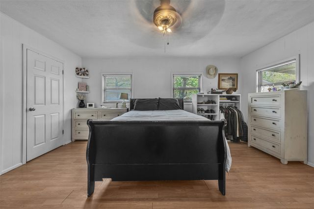 3017 Pueblo Trail, Lake Worth, TX 76135