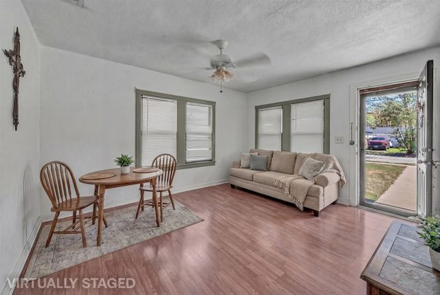 3017 Pueblo Trail, Lake Worth, TX 76135