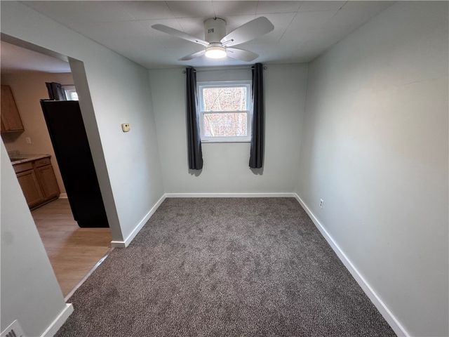 530 Maytide St, Carrick, PA 15227