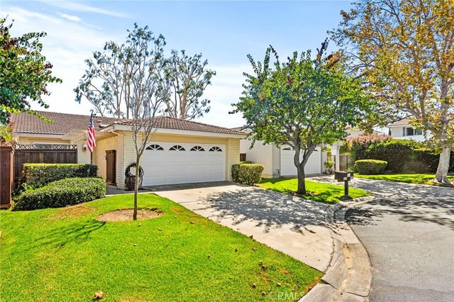 8262 Manifesto, Huntington Beach, CA 92646