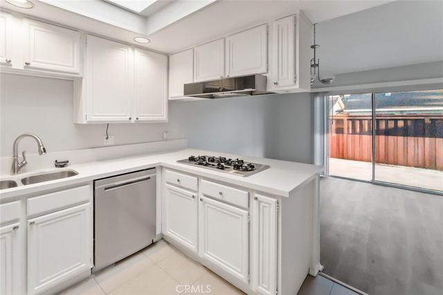 8262 Manifesto, Huntington Beach, CA 92646