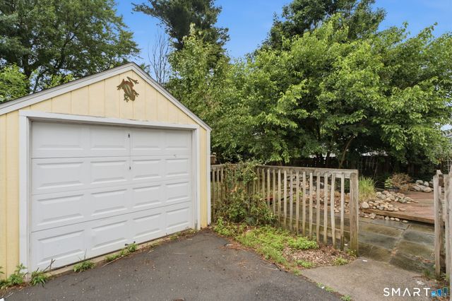 33 Byrd Road, Wethersfield, CT 06109