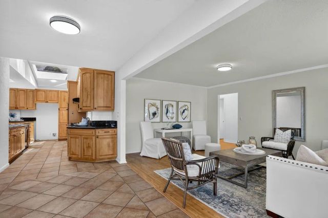 471 S Rosalind Drive, Orange, CA 92869