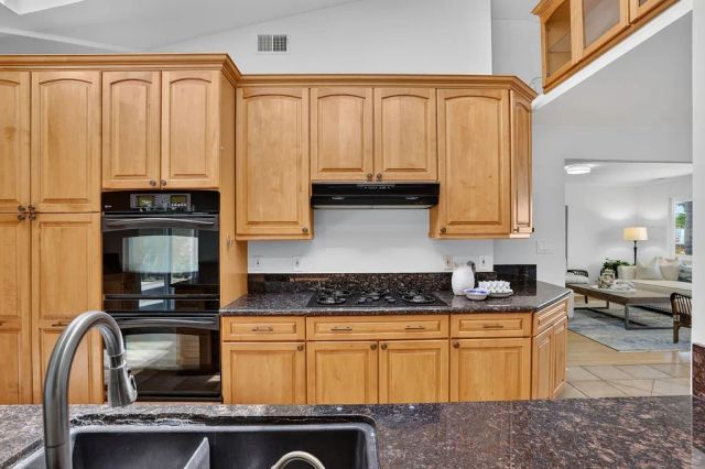 471 S Rosalind Drive, Orange, CA 92869
