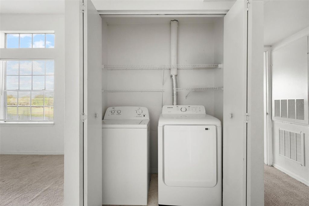 Image 16 of property listing at 7320 WESTPOINTE BOULEVARD 533, Orlando, FL 32835