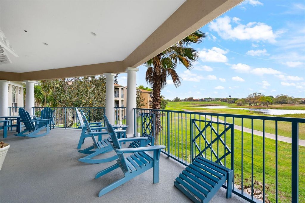 Image 30 of property listing at 7320 WESTPOINTE BOULEVARD 533, Orlando, FL 32835