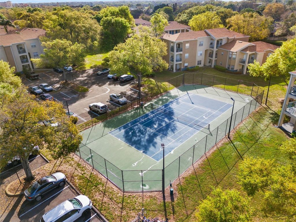 Image 38 of property listing at 7320 WESTPOINTE BOULEVARD 533, Orlando, FL 32835