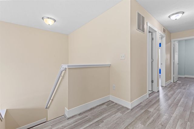 8534 E Barber Ridge Drive, Alto, MI 49302