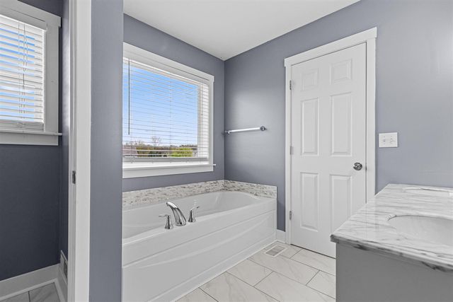 8534 E Barber Ridge Drive, Alto, MI 49302