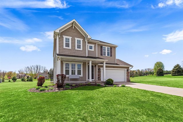 8534 E Barber Ridge Drive, Alto, MI 49302