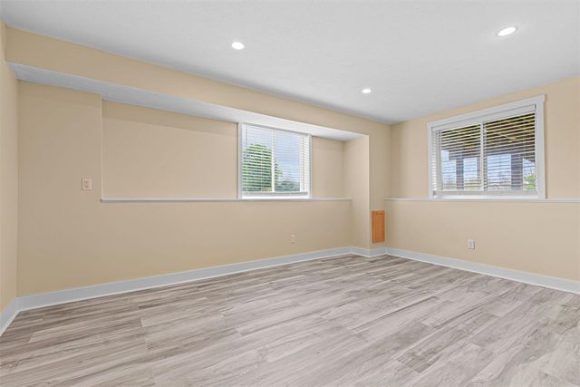 8534 E Barber Ridge Drive, Alto, MI 49302