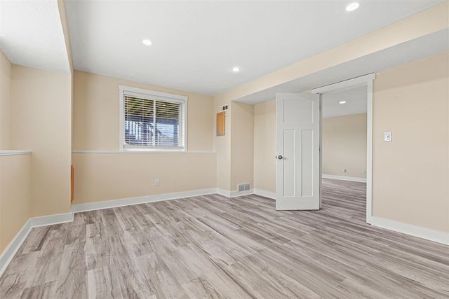 8534 E Barber Ridge Drive, Alto, MI 49302