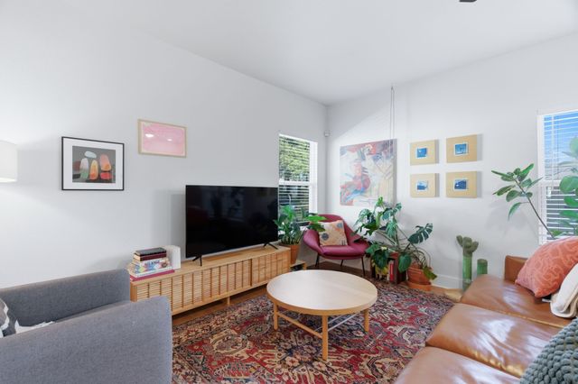 2410 Catherine Street, Dallas, TX 75211