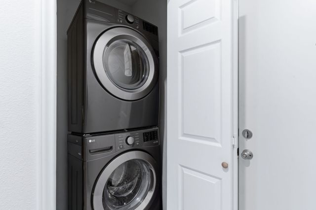 2410 Catherine Street, Dallas, TX 75211