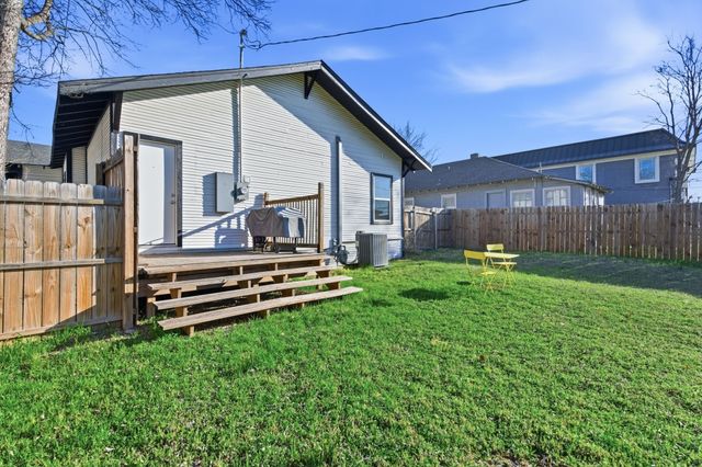 2410 Catherine Street, Dallas, TX 75211